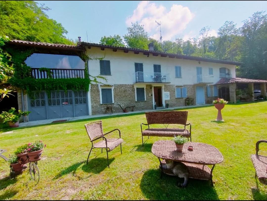 Villa Il Mestiere Di Vivere -Casa Vacanze- à Santo Stefano Belbo Extérieur photo